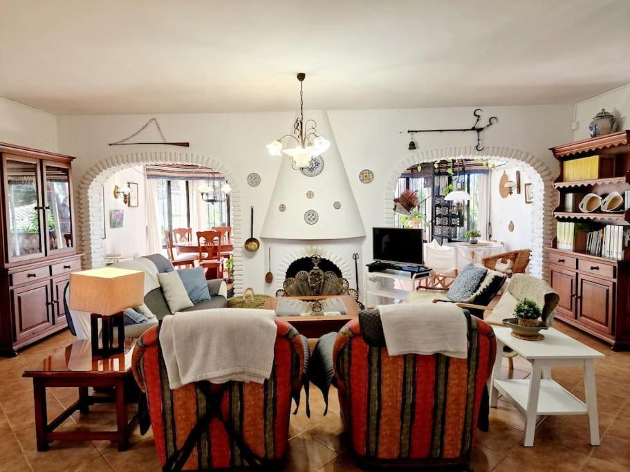 Villa Torrenueva Málaga Eksteriør billede