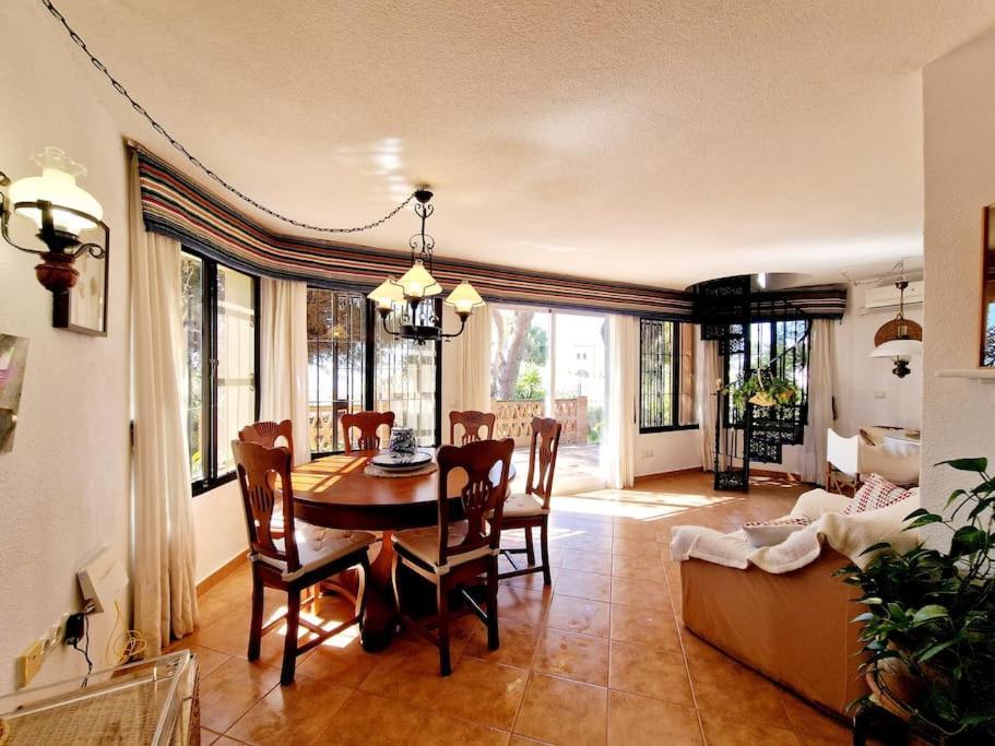 Villa Torrenueva Málaga Eksteriør billede